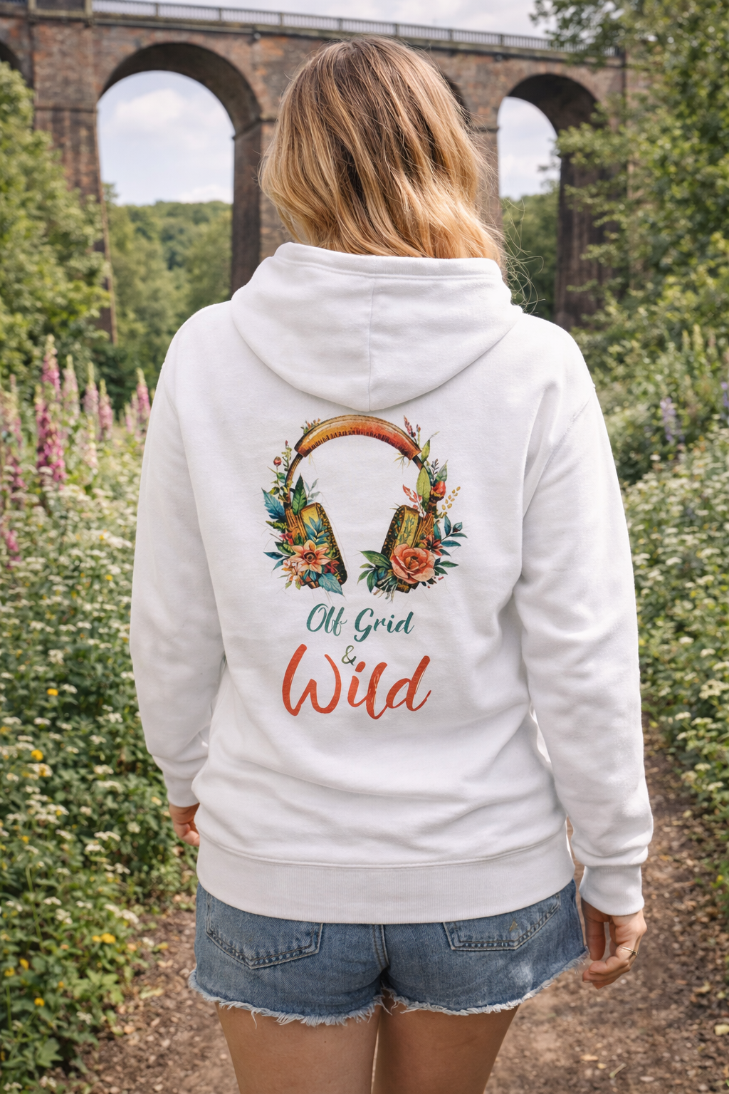 Off Grid & Wild Hoodie | Light Edition